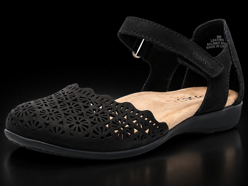 Earth Bronnie Women's 7W Black Leather Mary Jane Comfort Flats Wide NEW